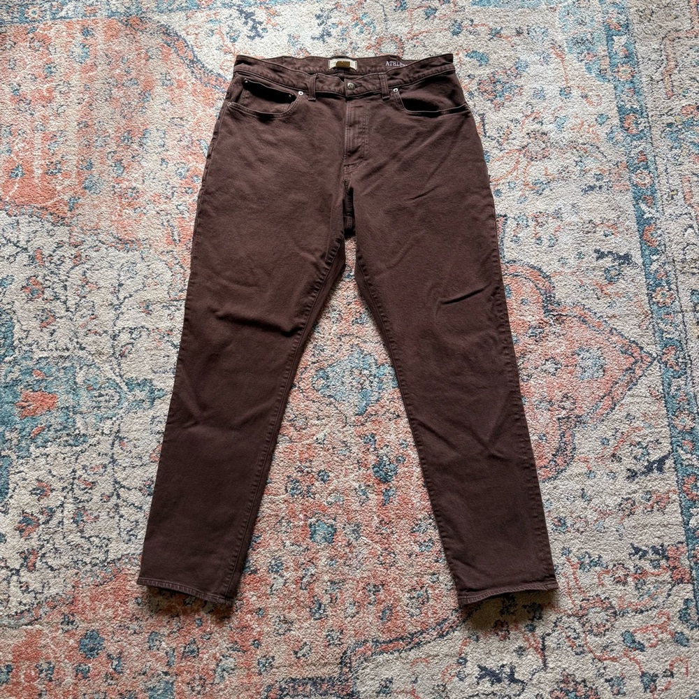 Madewell Athletic Slim Pants in Deep Brown